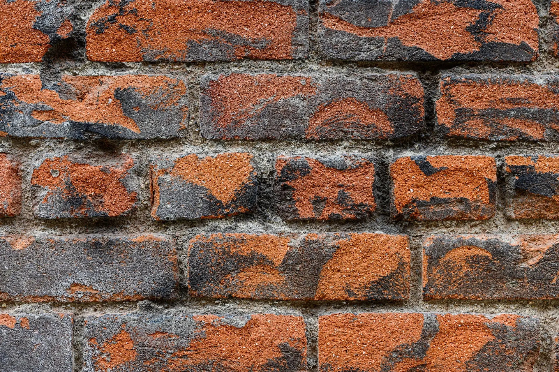 Step-by-Step Guide to Staining Bricks for a Fresh Home Facade