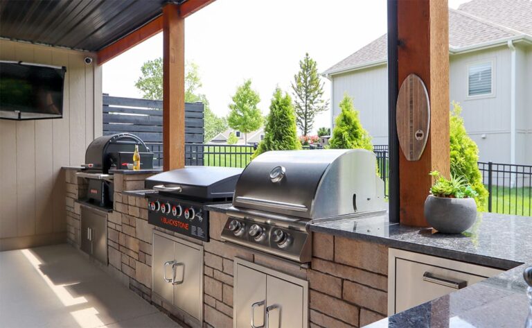 Choosing the Right Materials for Your Columbia, MD Outdoor Kitchen